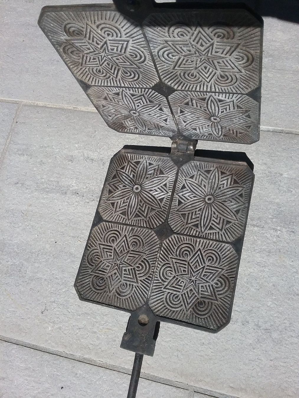 Sonstiges antikes Mobiliar: Antica piastra  Godin – Gebraucht aus Minusio von epp_cty9