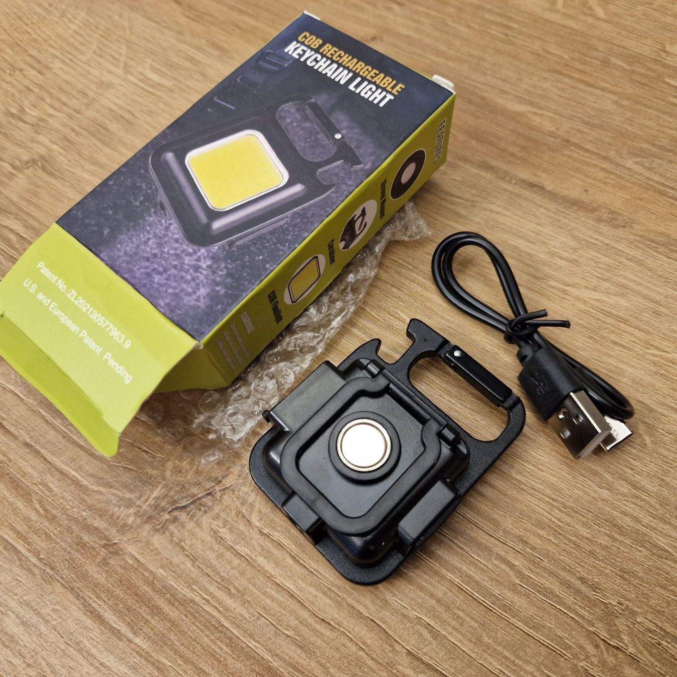 Lampade: Portable mini lampe LED USB, porte clé, magnétique – Nuovo e nell'imballaggio originale da Yverdon-les-Bains venduto da rogi80 3