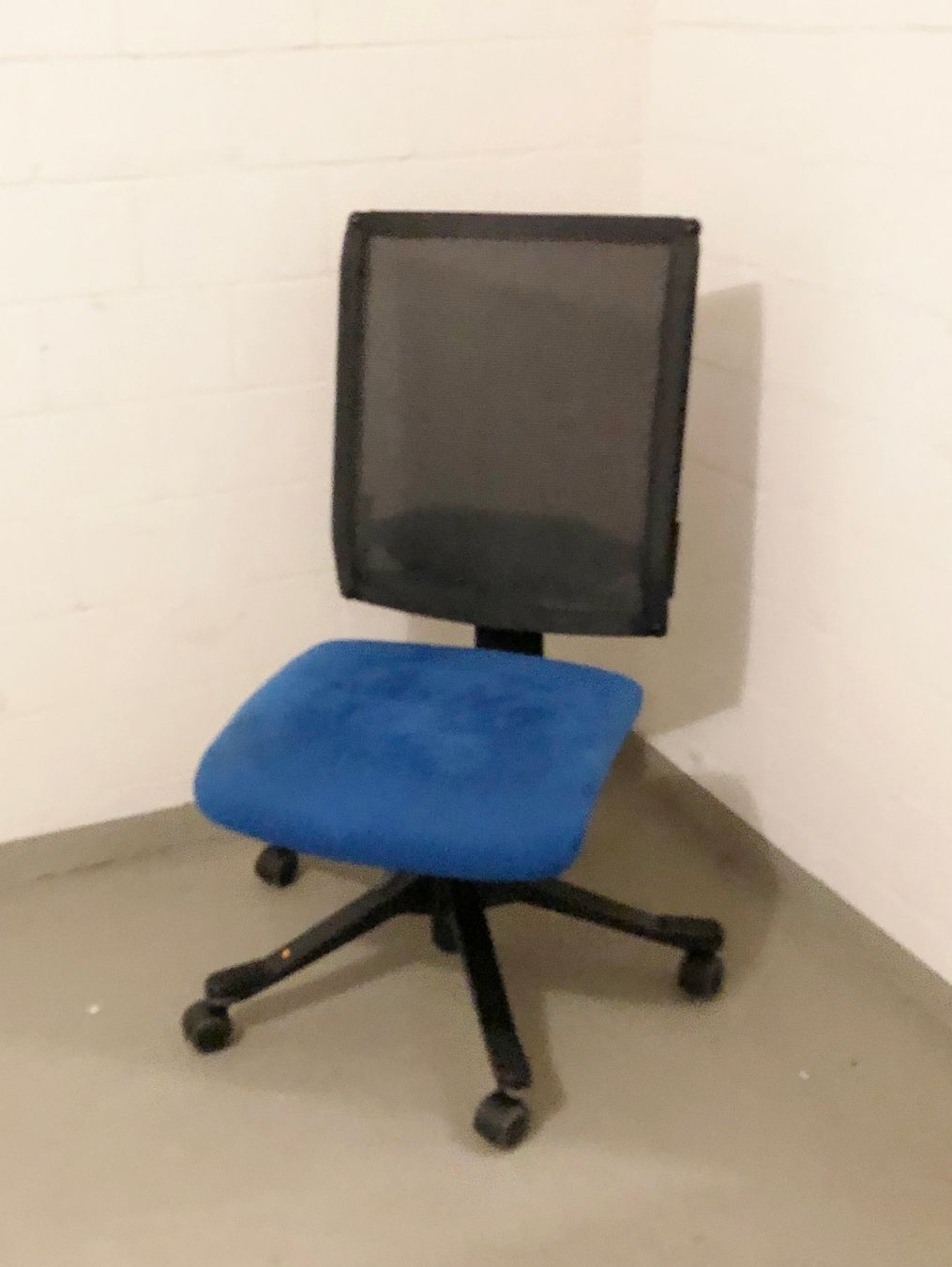 Giroflex Chaises: Bürostuhl Marke Giroflex 51 - 4877 – Neuf (Voir description) à Glattbrugg par Ariel012 1