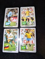 4 X FOOTBALL BUBBLE GUM DANDY CARDS (INKL. MARADONA)