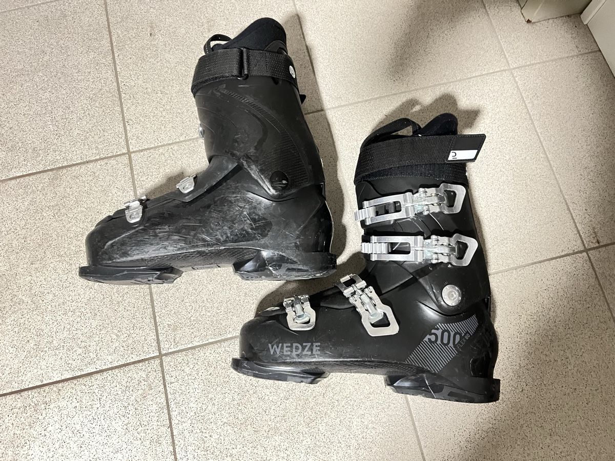 Herrenschuhe: Skistiefel Wedze 500 27,5 – Gebraucht aus Frauenkappelen von jensitiger77 1