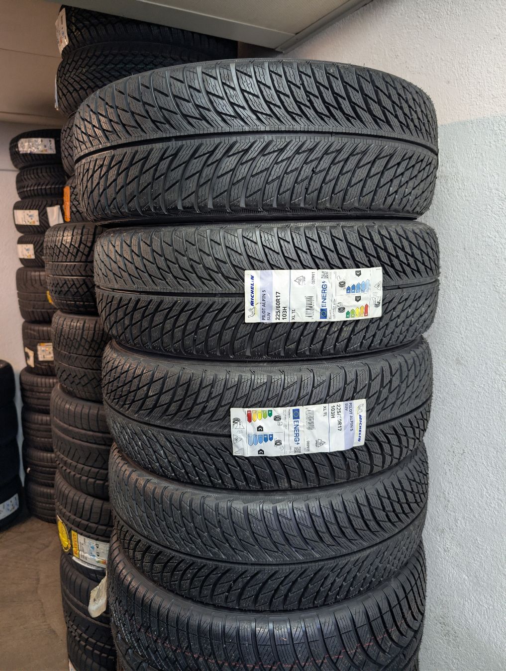 Michelin Pneus & Roues: Winterreifen  – Neuf avec emballage d'origine à Dürrenäsch par Pneu-Idris