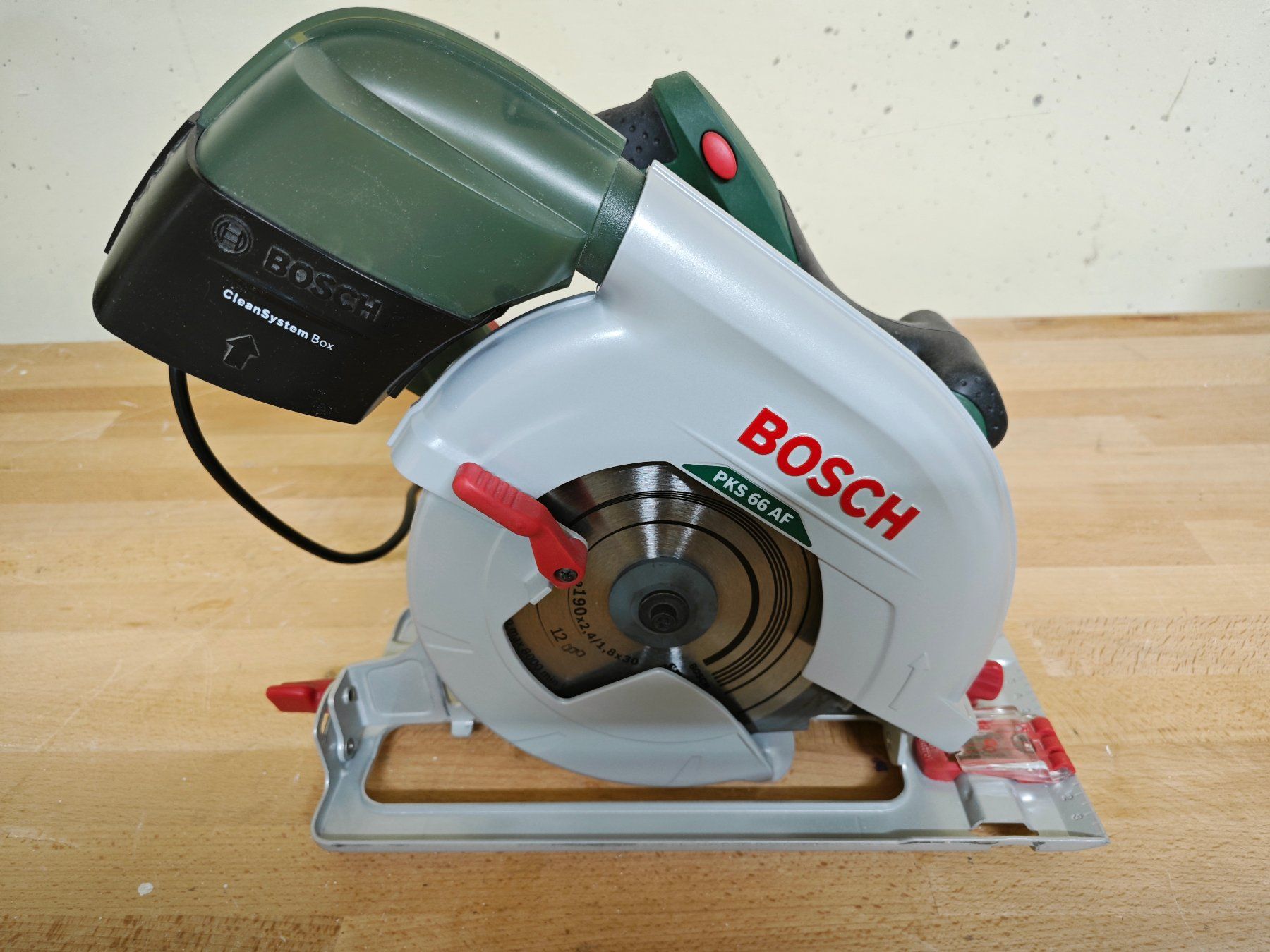 Bosch Sägen: Handkreissäge Bosch PKS 66 AF – Gebraucht aus Hindelbank von  1
