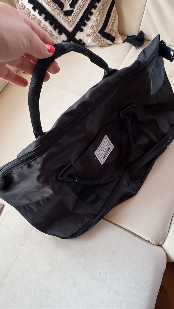 Sacs: Reisetasche schwarz  – Neuf avec emballage d'origine à Surcasti par Lenkita 1