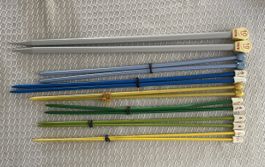 7 Paar Stricknadeln Kunststoff