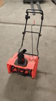 Elektrische Schneefräse rot schwarz gebrauchter Zustand