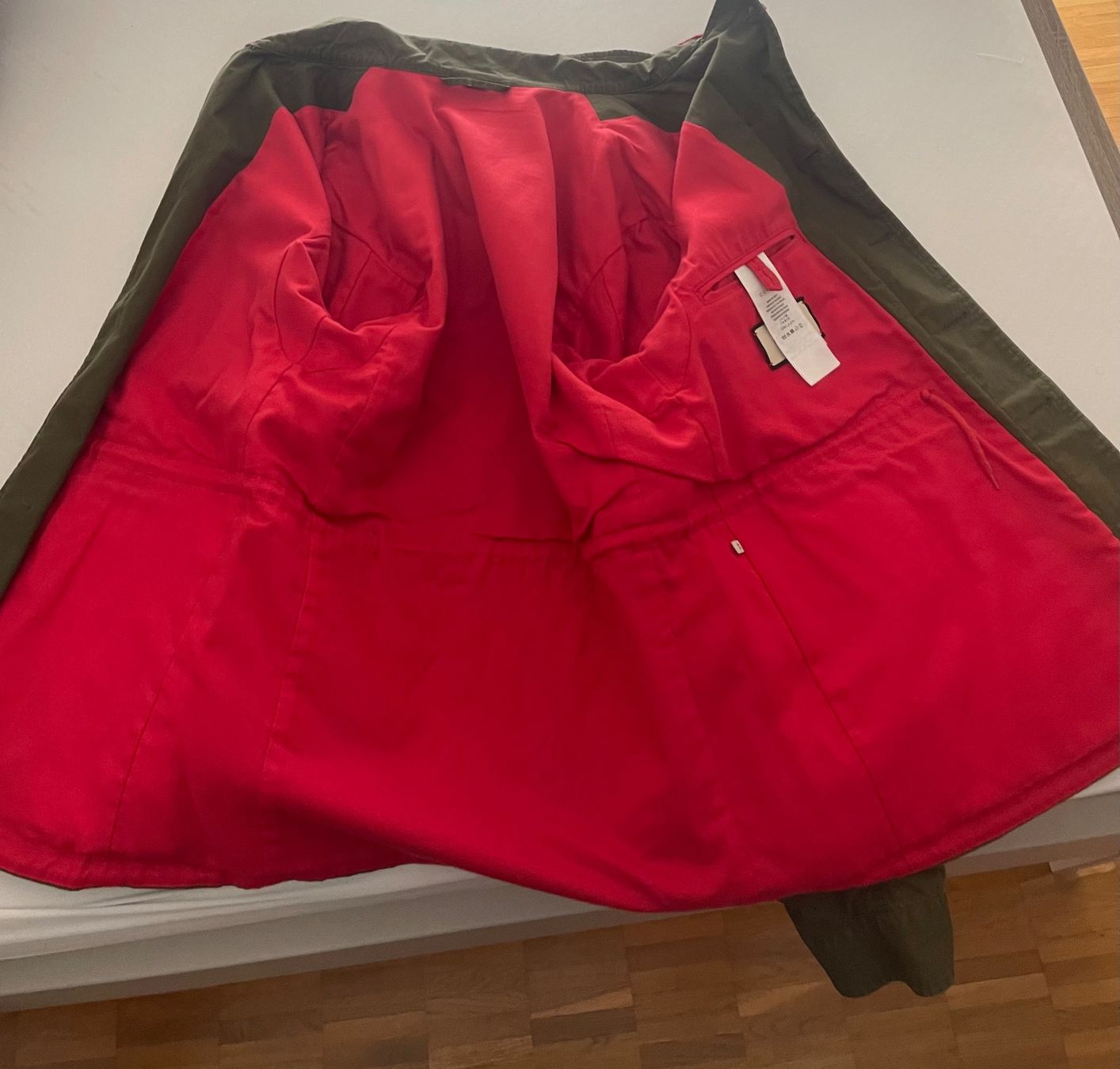 Gucci Jacken: Jacke gucci military dragon – Gebraucht aus Taverne von Niko-Bellic 2