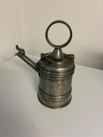 Antikes Zinnkännchen / Schnabelkanne mit Klappdeckel