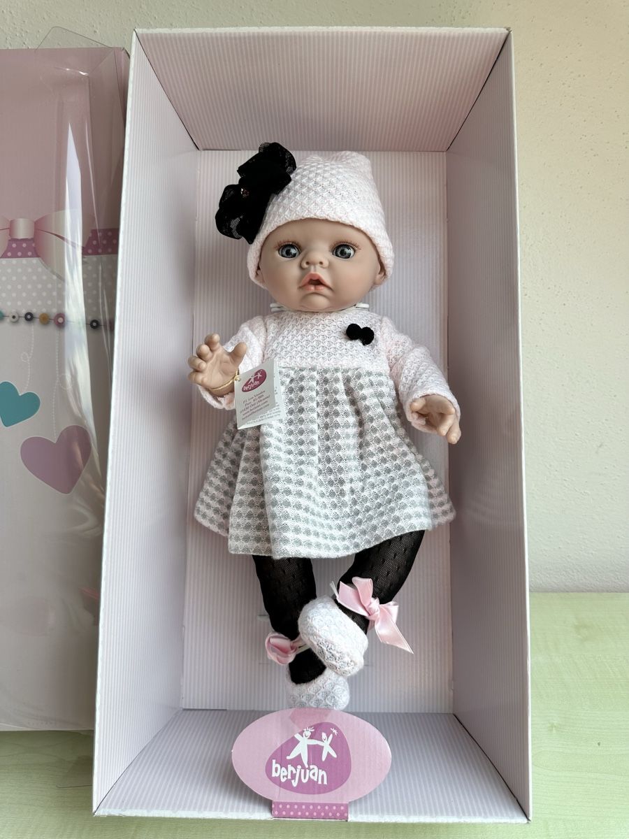 Poupées: Berjuan Mädchen Puppe – Neuf avec emballage d'origine à Zürich par Kat_5557