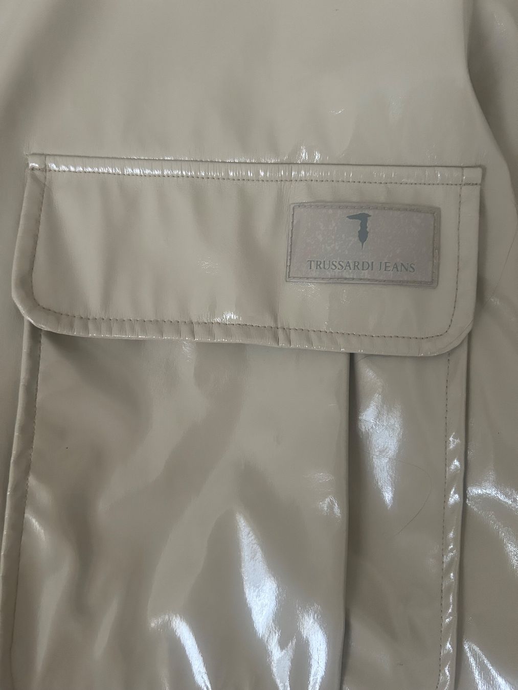 Socken: Stylish vynil rain coat Trussardi S size – Gebraucht aus Zürich von Ferienan 5