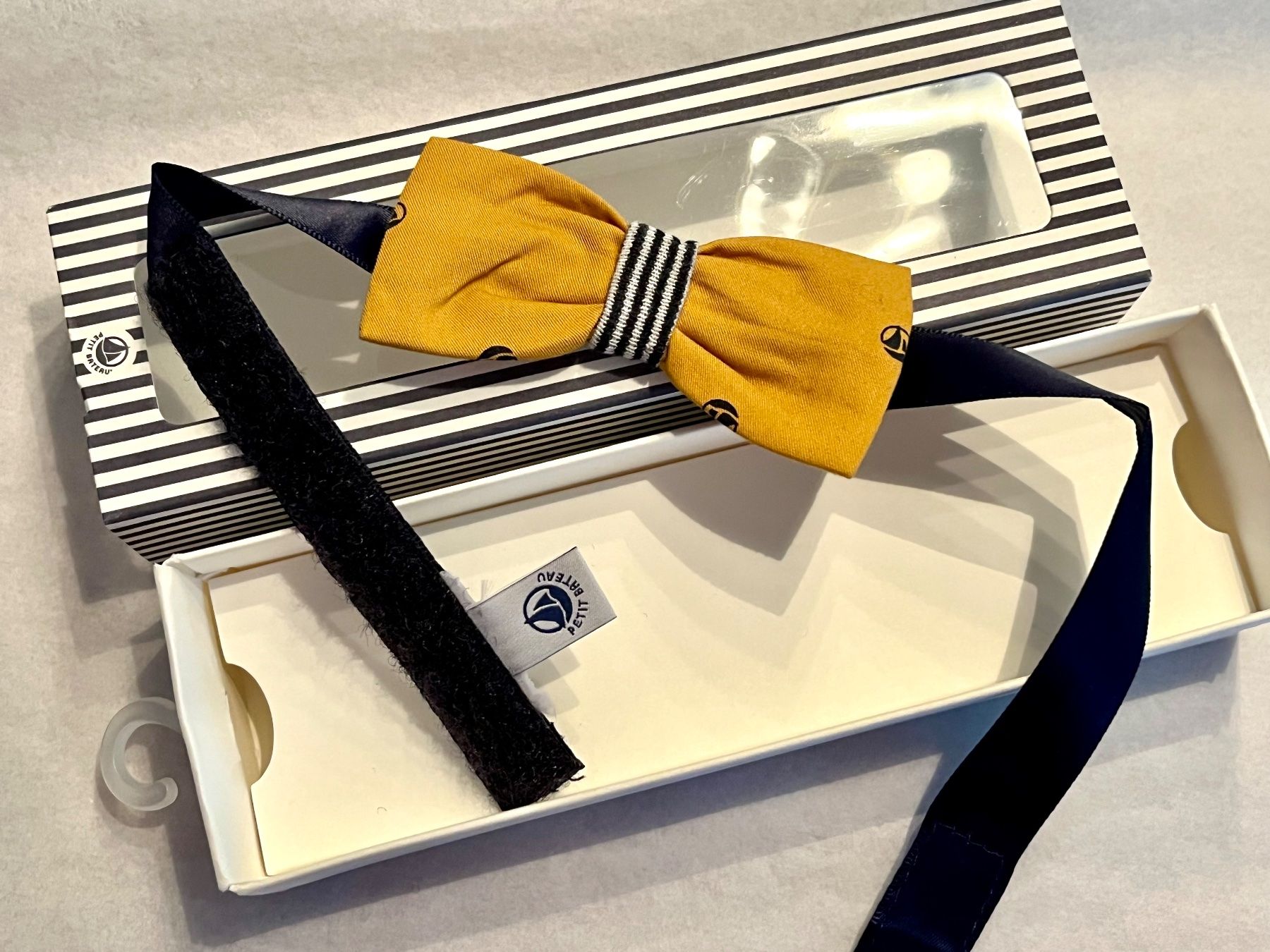 Dekobänder: Petit Bateau Flieder/Papillon neuwertig – Neu (gemäss Beschreibung) aus Zürich von asocaciu