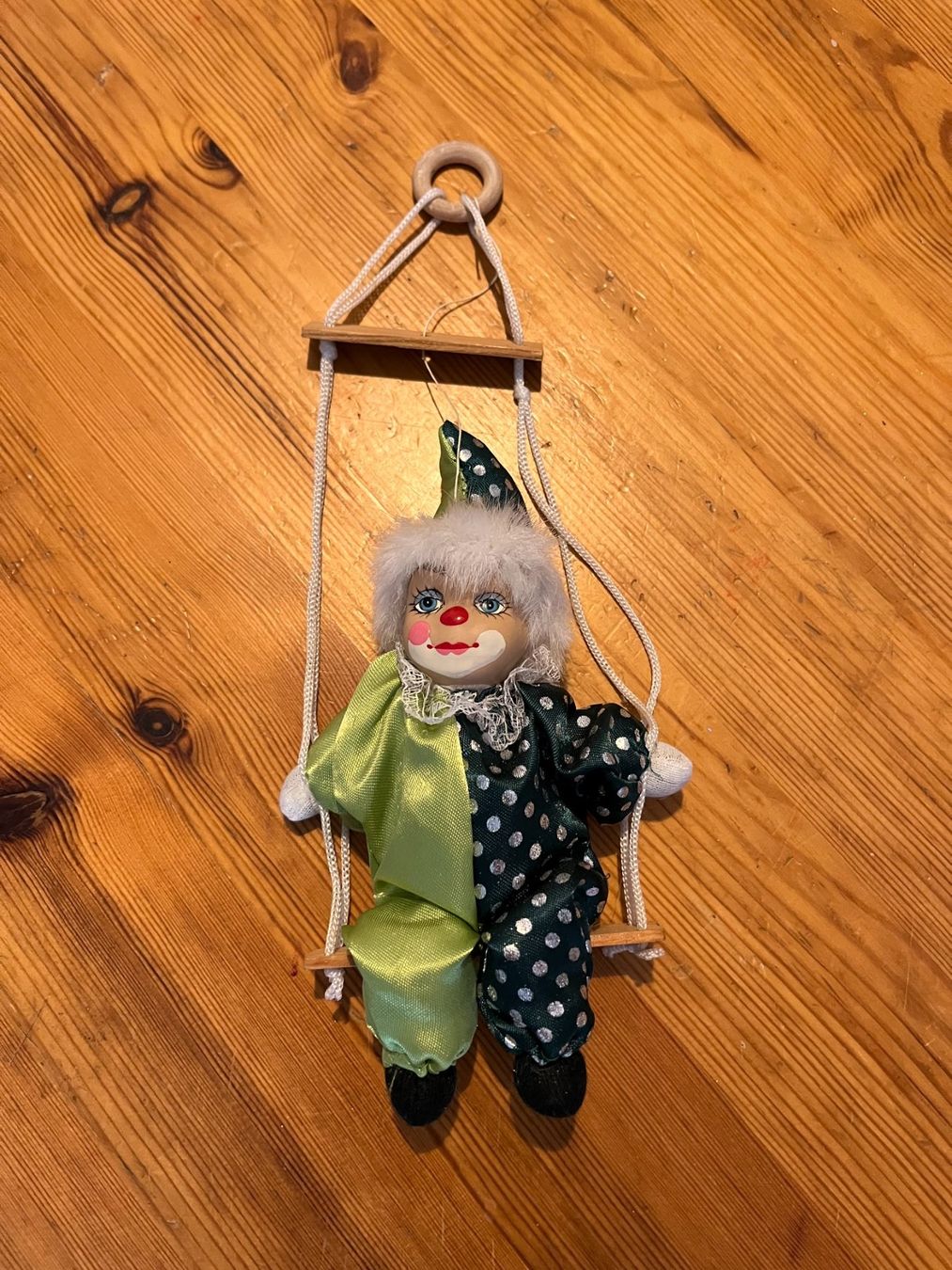 Bambole: 3 Clown Puppen auf Schaukel – Usato da Nesslau venduto da Meshiska 3