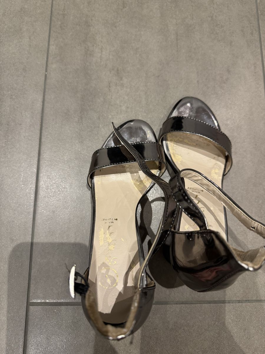 Scarpe da donna: High Heeld metallsilber (36) – Usato da Balgach venduto da fad_jb55 2