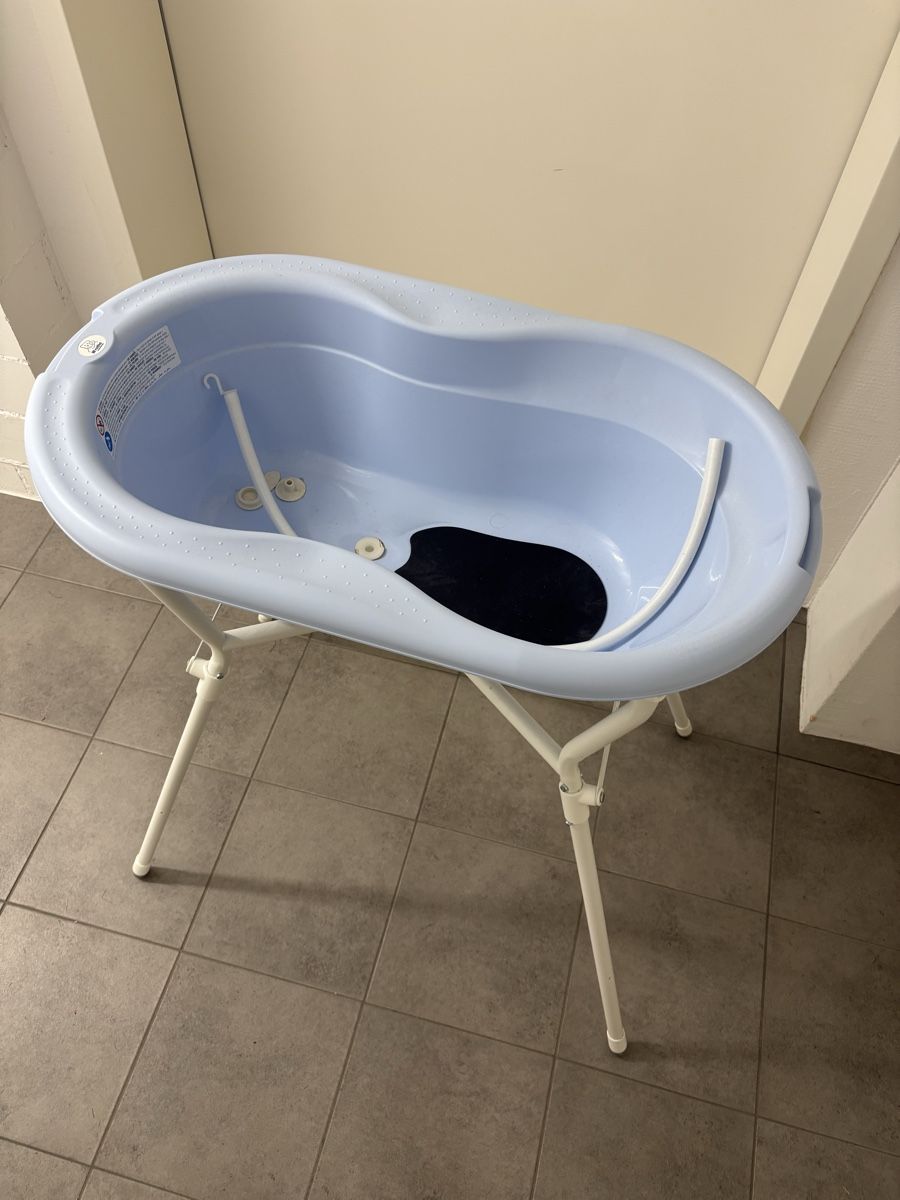 Vasche da bagno: Rotho Baby Badewanne mit Ständer – Nuovo (secondo la descrizione) da Rüschlikon venduto da siyado