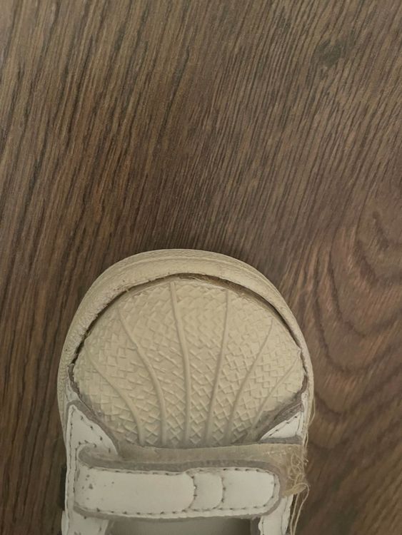 Scarpe da uomo: Schuhe Adidas Superstars – Usato da Embrach venduto da Leva11 4