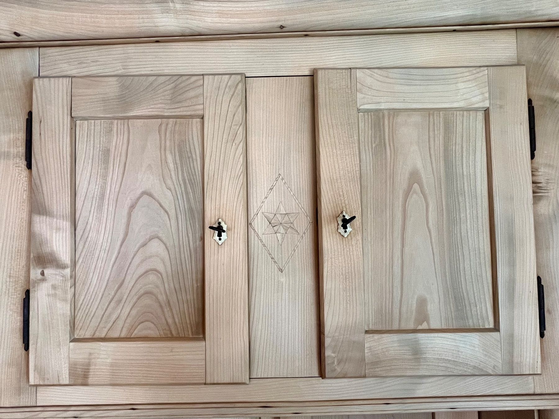 Büffets: Holzbuffet – Gebraucht aus Muotathal von sch_h6cz 3