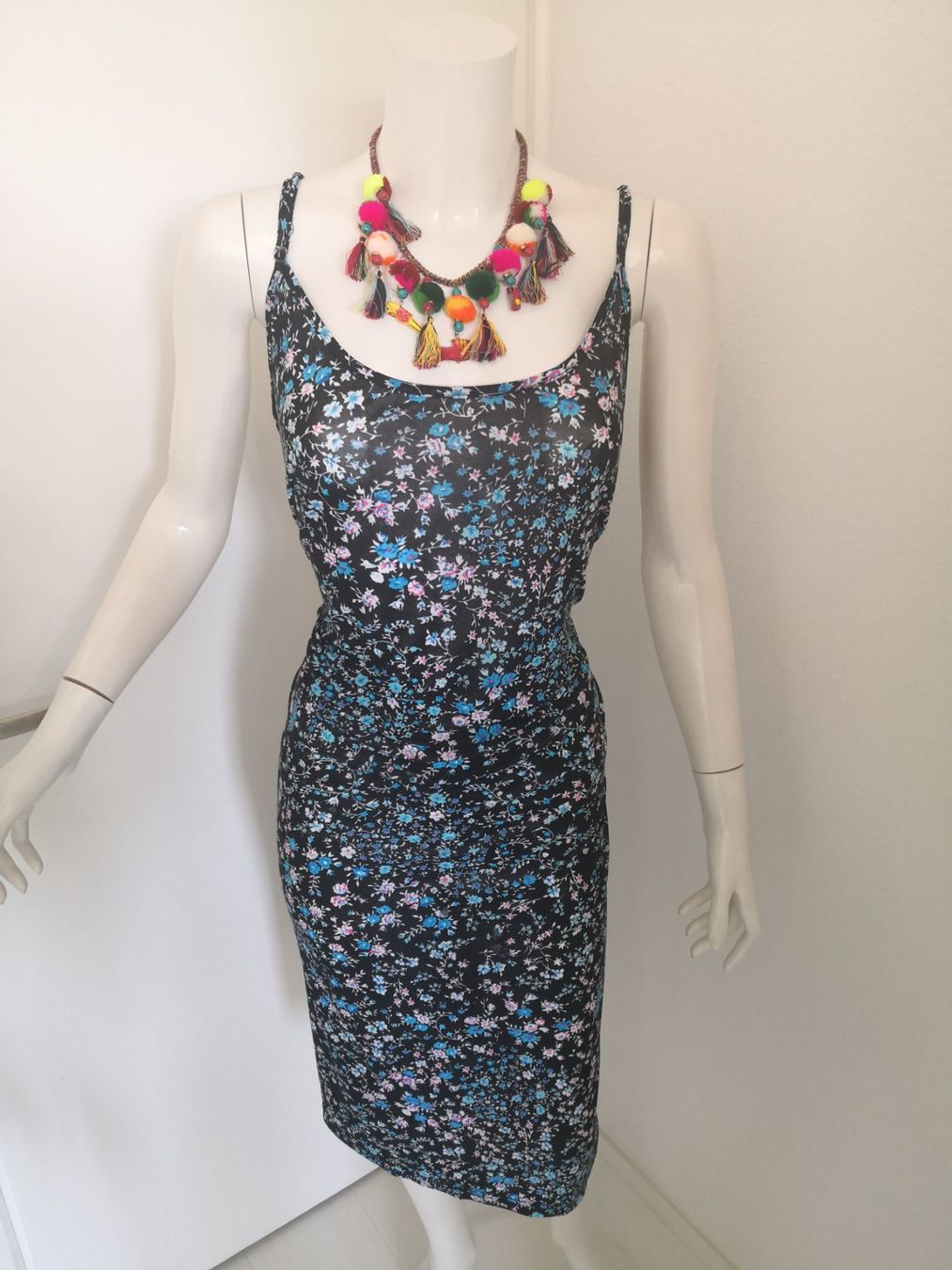 Vestiti: 🤩BOHO-CHIC KLEID SCHWARZ MIT BLUMENMUSTER – Usato da Olten venduto da Naja-Twins-Twins 2