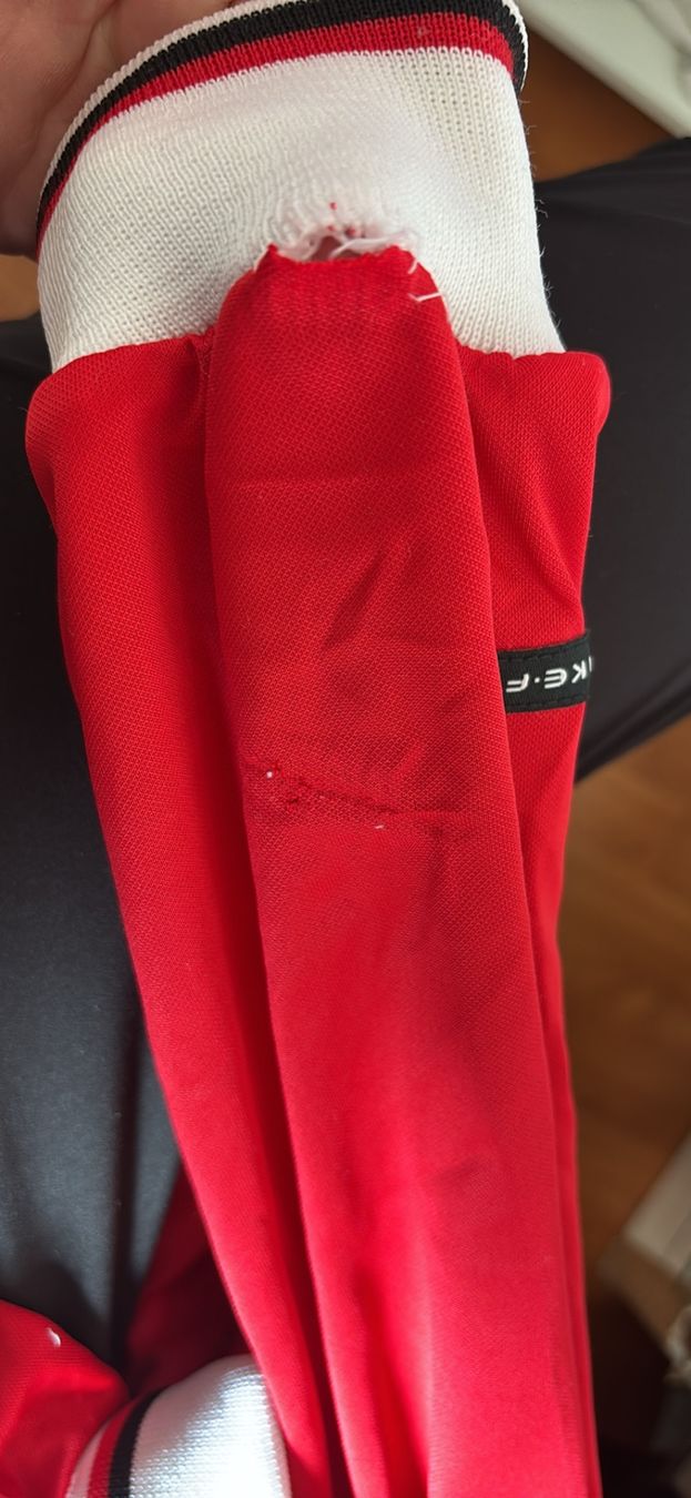 Nike Leibchen & Hosen: Maillot FC Sion 1998 – Gebraucht aus Genève von luc_7zb7 2