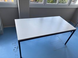 Bürotisch