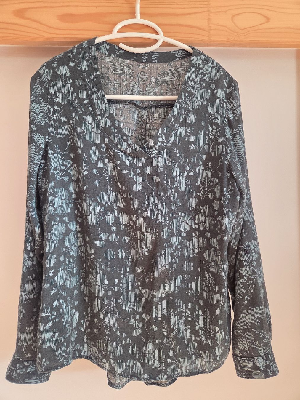 Tops: Chemisier Multiblu imprimé fleuri et vert manches longues ta – Gebraucht aus Praz-de-Fort von val_j9xs