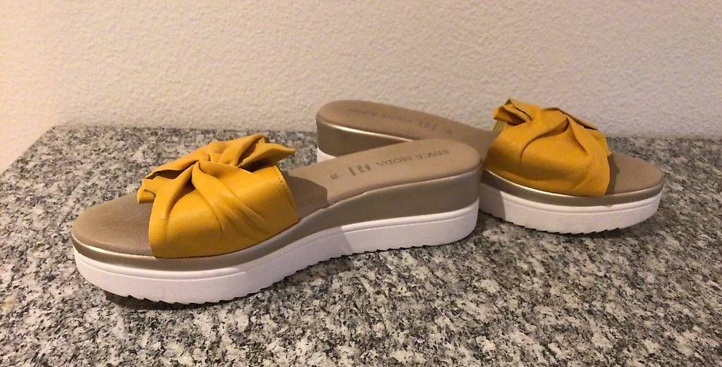Chaussures femmes: Sommersandalen – D'occasion à Arlesheim par Naarebaschi 1