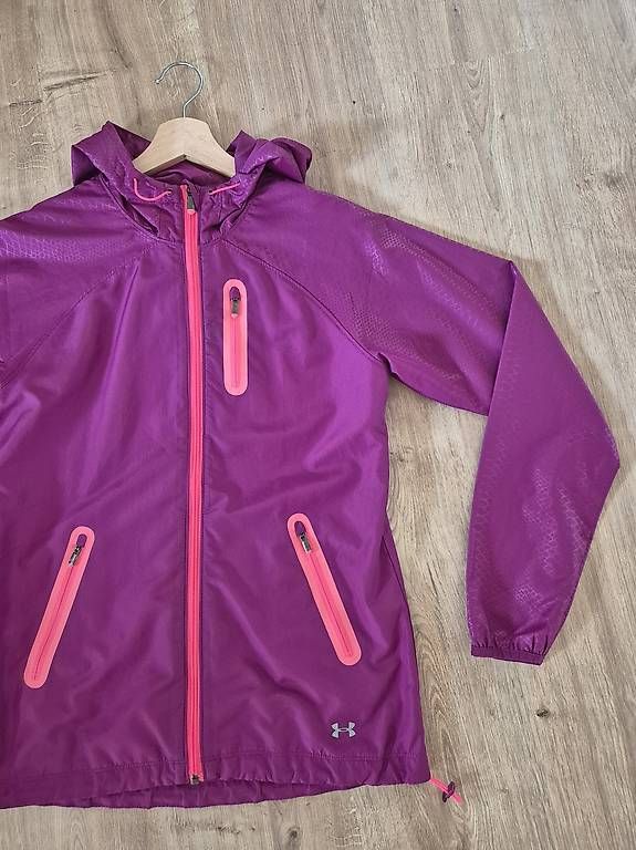 Under Armour Giacche: Under Armour Runningjacke Gr. S – Usato da Uzwil venduto da nadjahinder 3