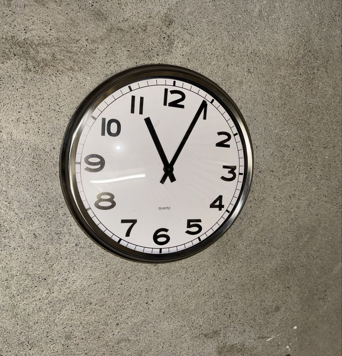 Uhren: Wanduhr – Neu (gemäss Beschreibung) aus Effretikon von ajl_rwt5