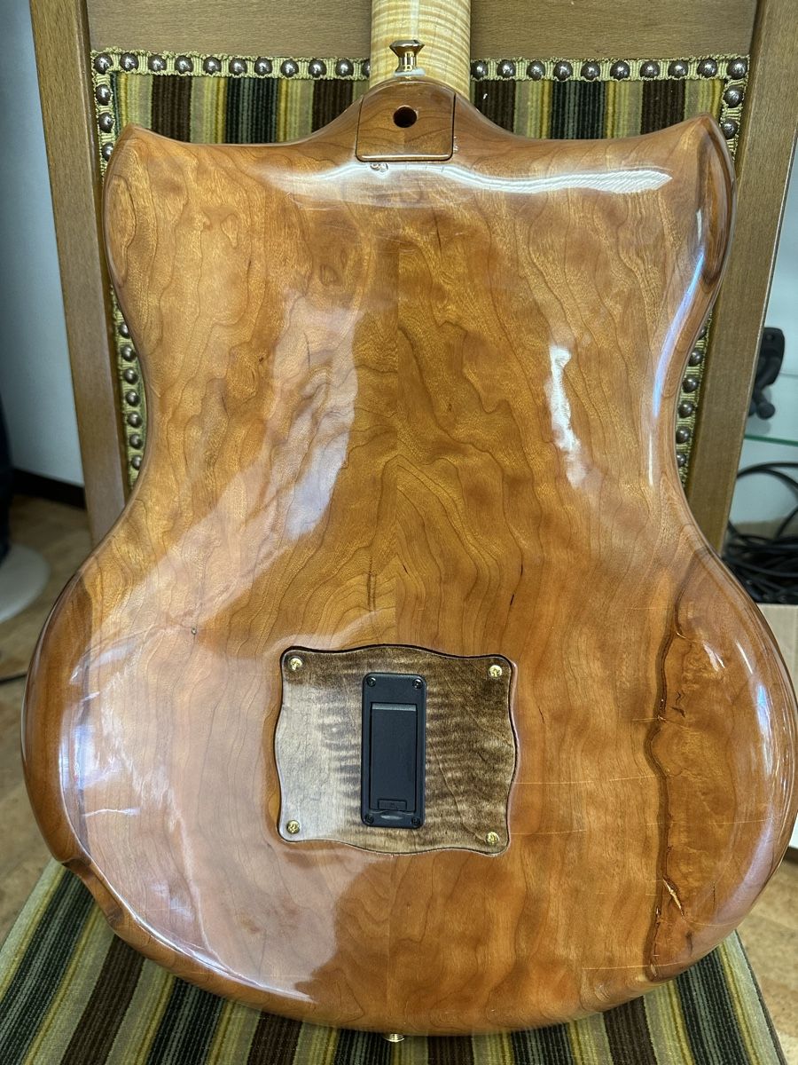 Musikinstrumente: Jon Kammerer Pegasus; ES 335 type – Gebraucht aus Tschierv von Screamingwolfguitars 4