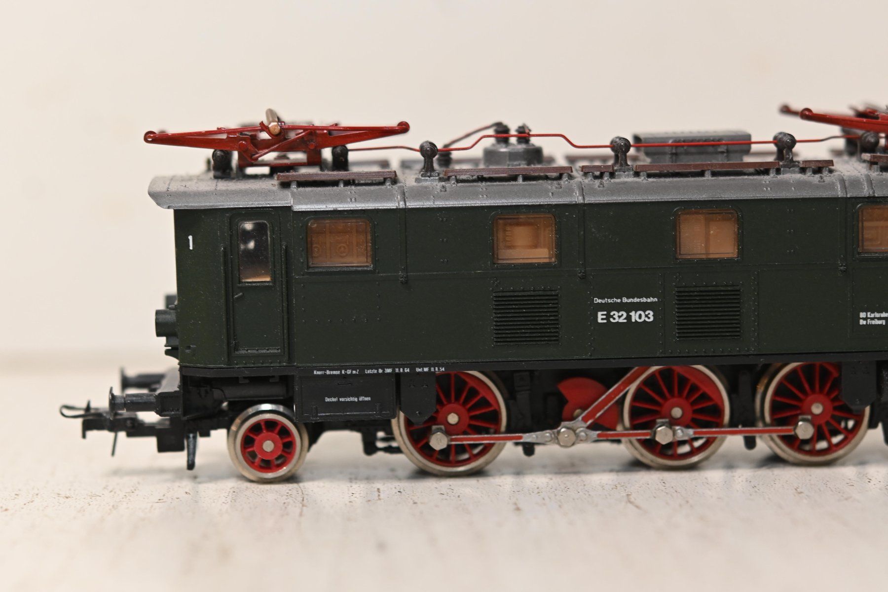 Roco Modelleisenbahnen: Roco DB E 32 103 Digital ADR.3 ohne OVP – Gebraucht aus Laupen ZH von Zmoewe 1