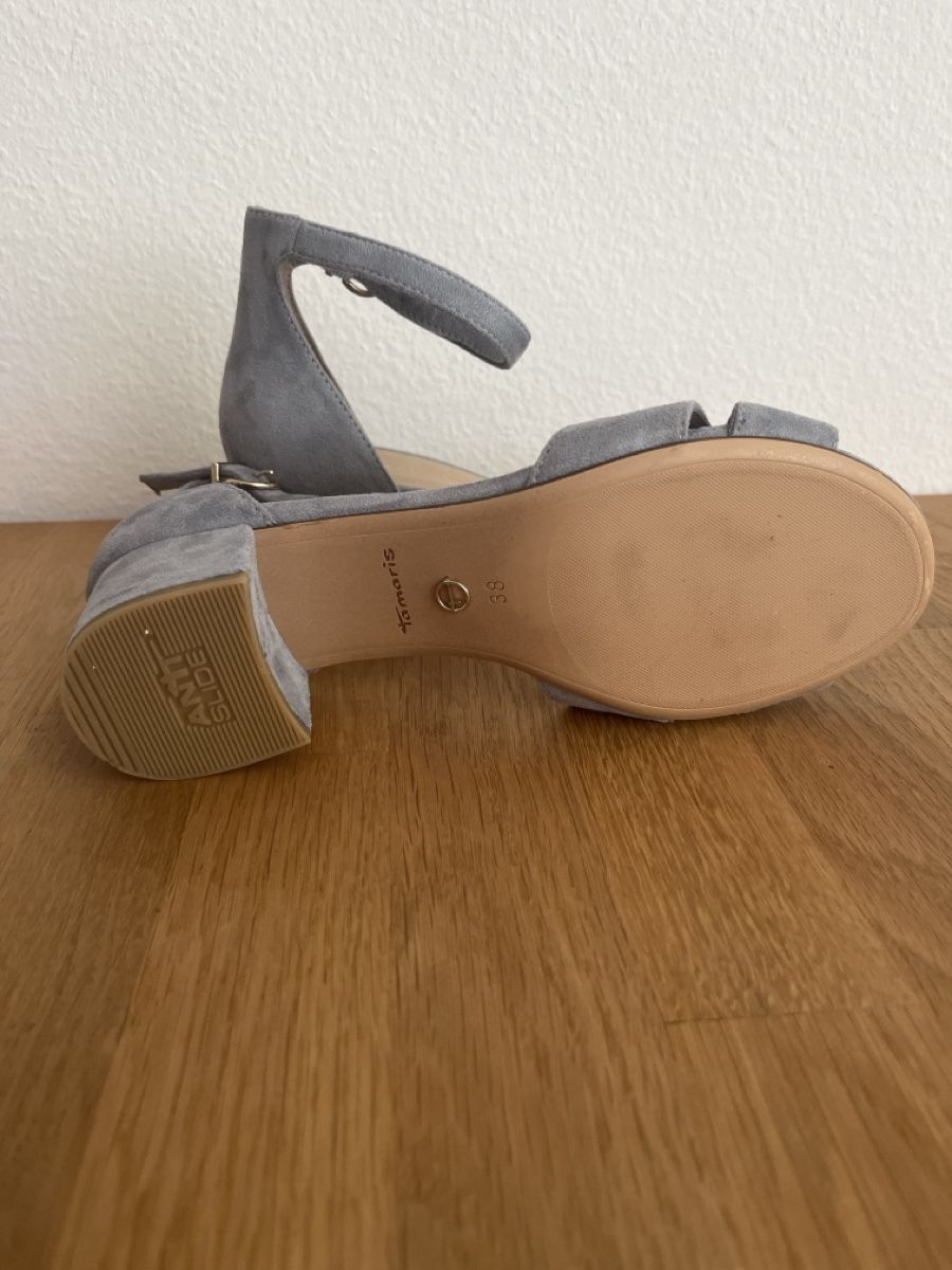 Tamaris Scarpe da donna: Absatzschuhe Tamaris – Usato da St. Gallen venduto da cor_c9lz 2