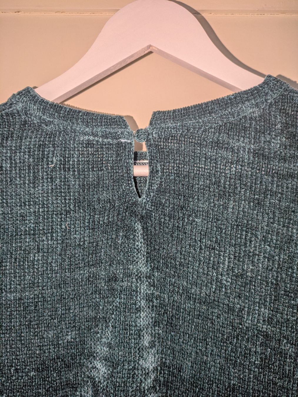 Pulls & Sweat-shirts: Pullover mit Knopfverschluss, Grösse L – Neuf (Voir description) à Schwyz par Magdalena86 2