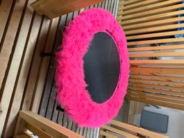 Trampolin rund pink mit Fellbezug guter Zustand