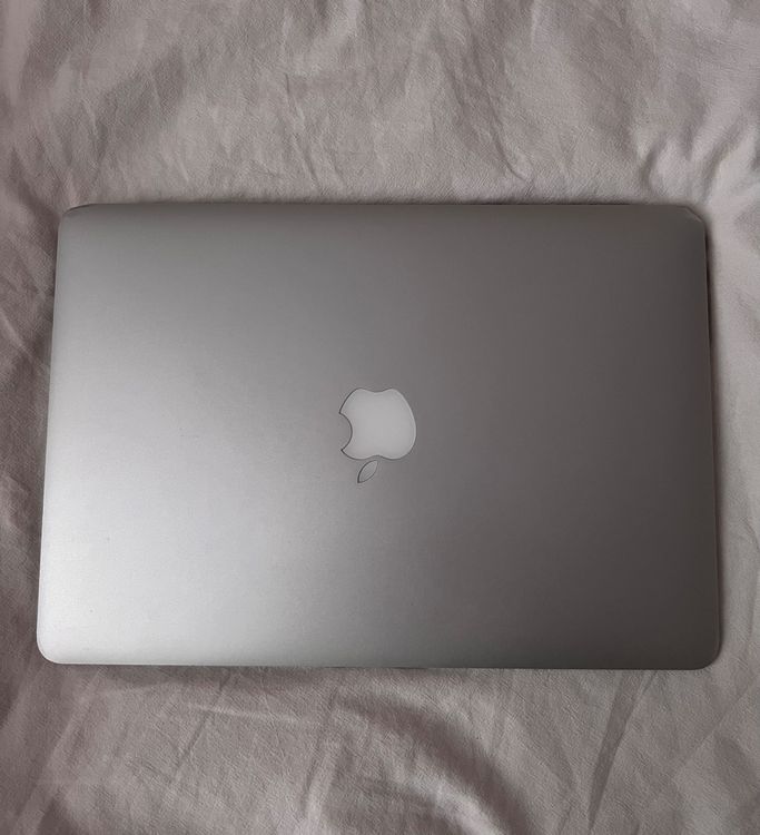 Apple Notebook: Macbook Air 13" (2015) – Usato da Rifferswil venduto da lunaamoon