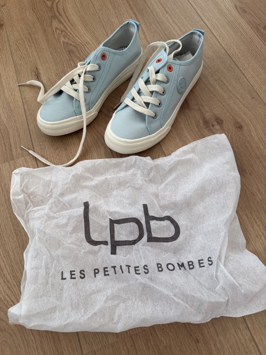 Chaussures femmes: Baskets Lpb – Neuf avec emballage d'origine à Courgenay par Sophe0825