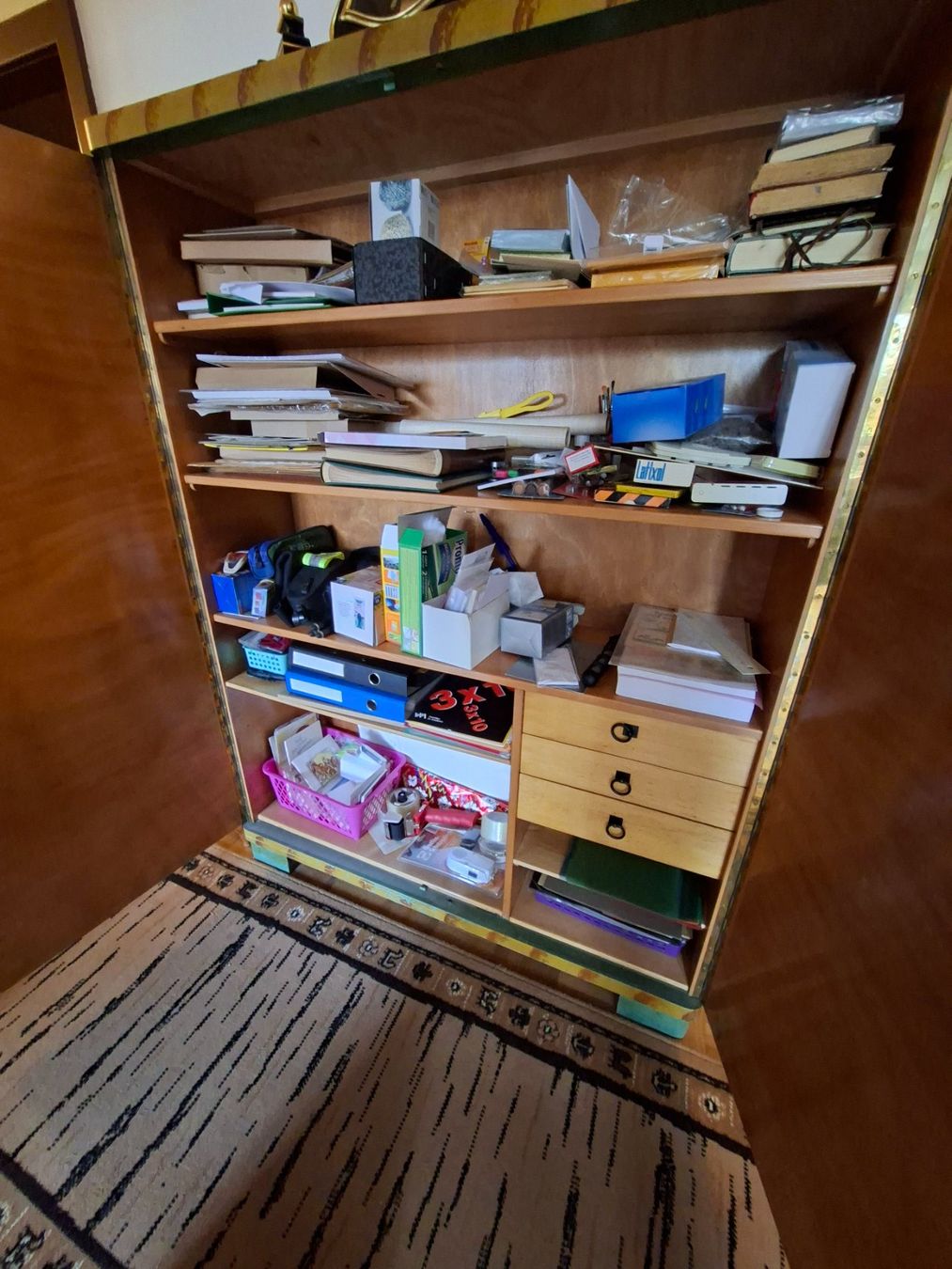 Armadi: Schrank – Usato da Etzwilen venduto da 3ei_5rty 1