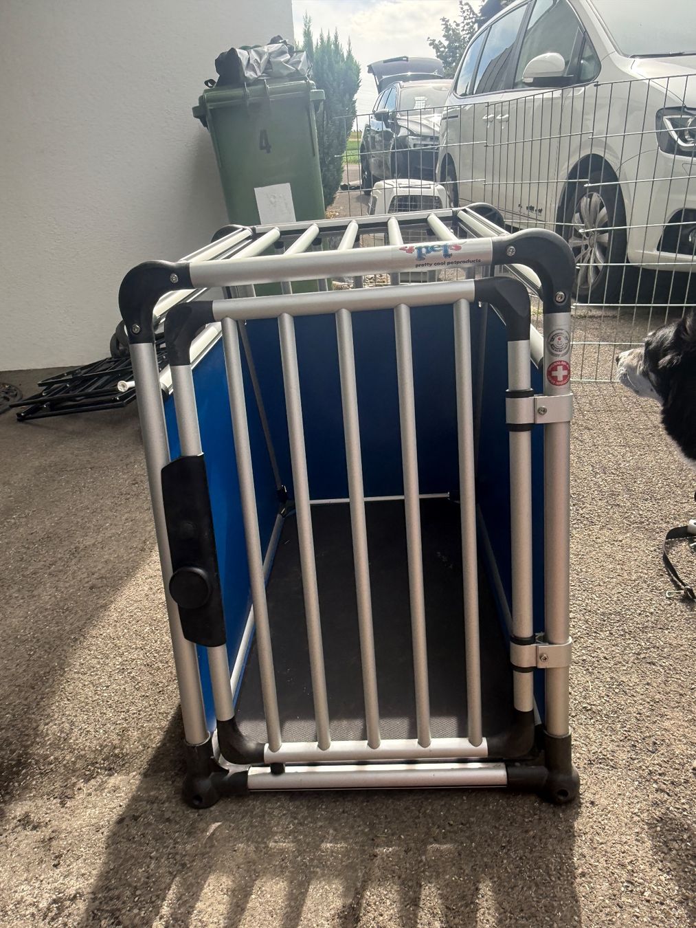 4pets Gabbie, trasporto & Sicurezza: Hundebox Aluminium gebraucht – Usato da Fischbach-Göslikon venduto da Joy222