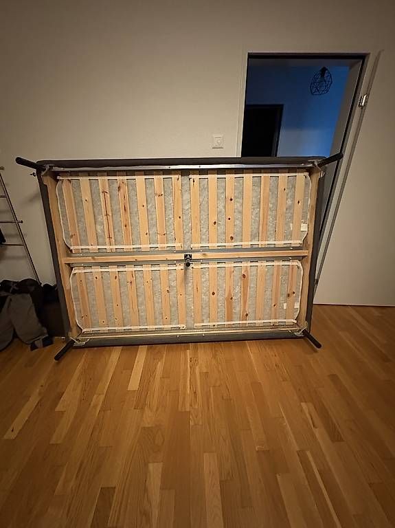 Letti: IKEA Bett 140 – Usato da Neuenegg venduto da tinu706 2