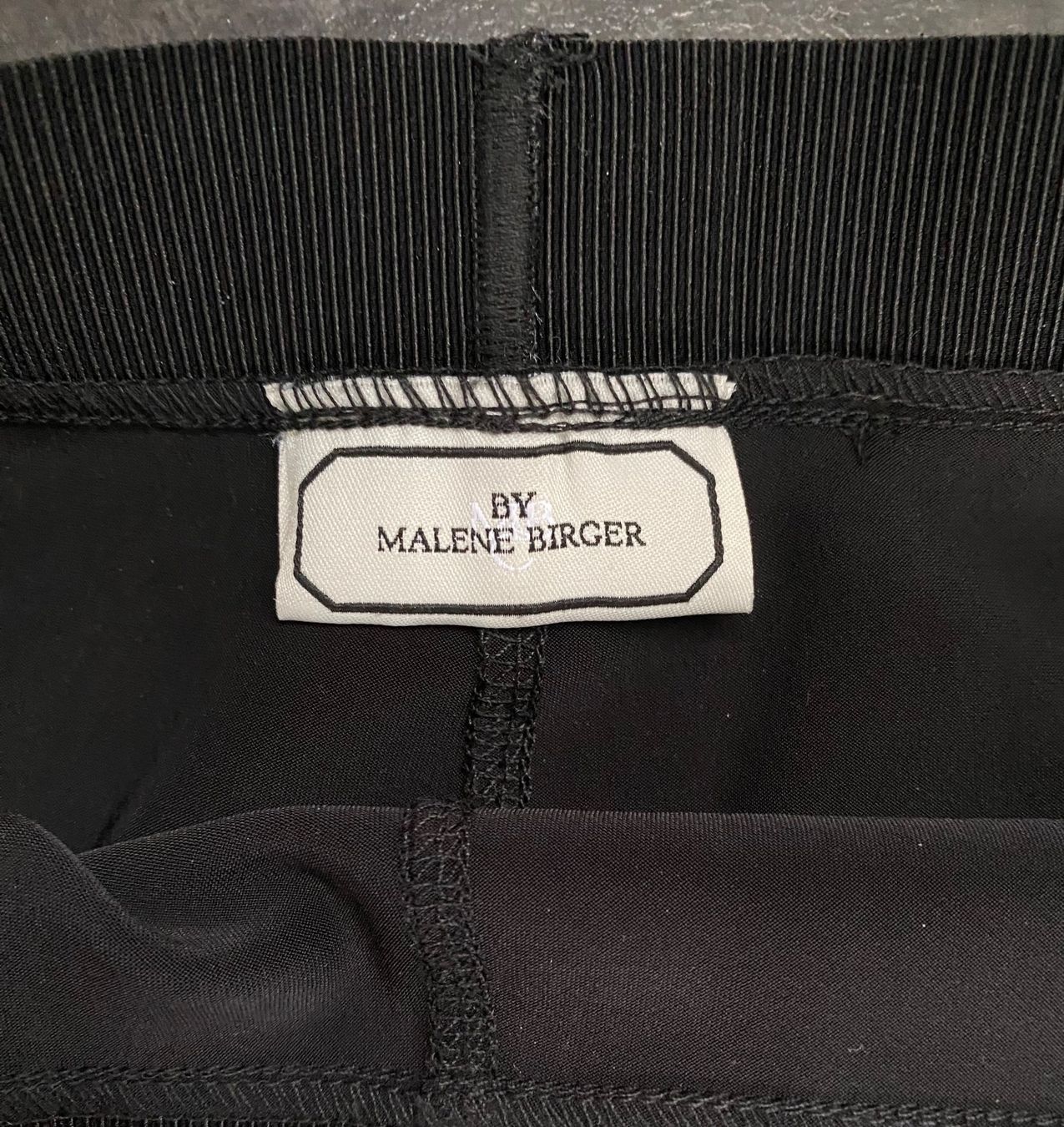 Malene Birger Gonne: Enger Rock von Marlene Birger S NEU – Nuovo (secondo la descrizione) da Chur venduto da simhofstr 5