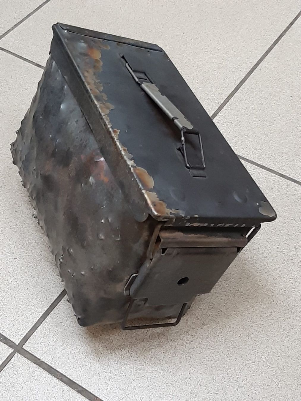 Schweizer Armee Stichwaffen: Munitionskiste Schweizer-Armee – Neu (gemäss Beschreibung) aus Münsingen von Newplay 6