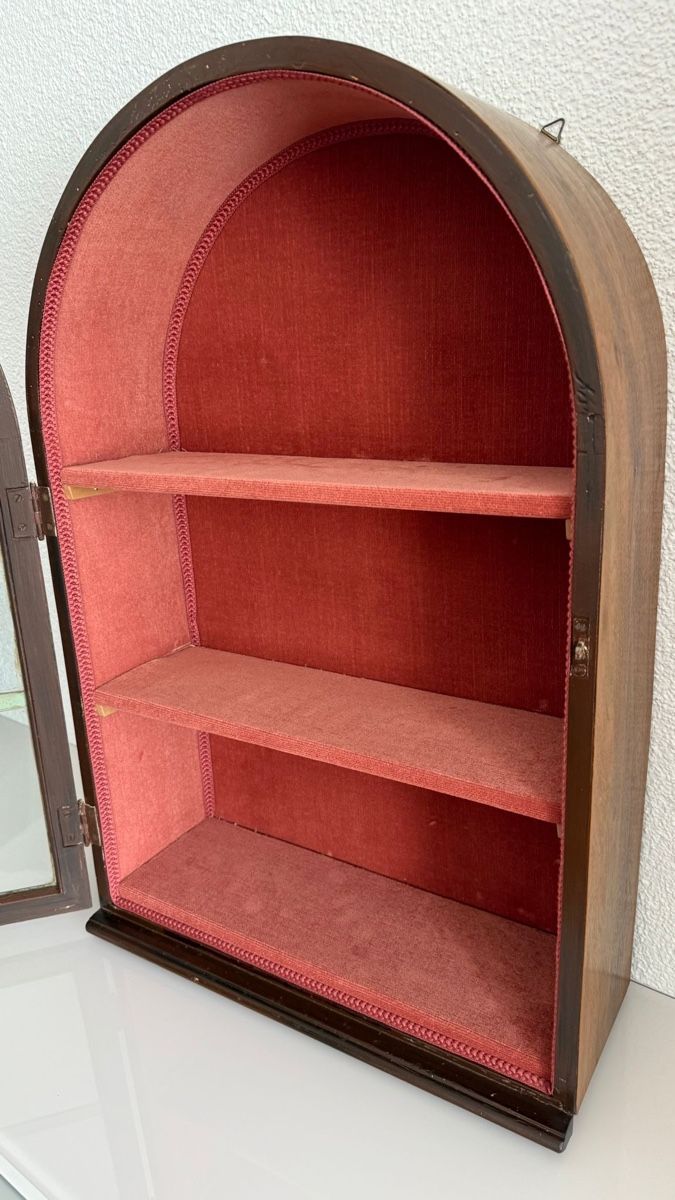 Vitrinen: Vintage Holzvitrine mit Glasfront – Gebraucht aus Züberwangen von sas_23 1