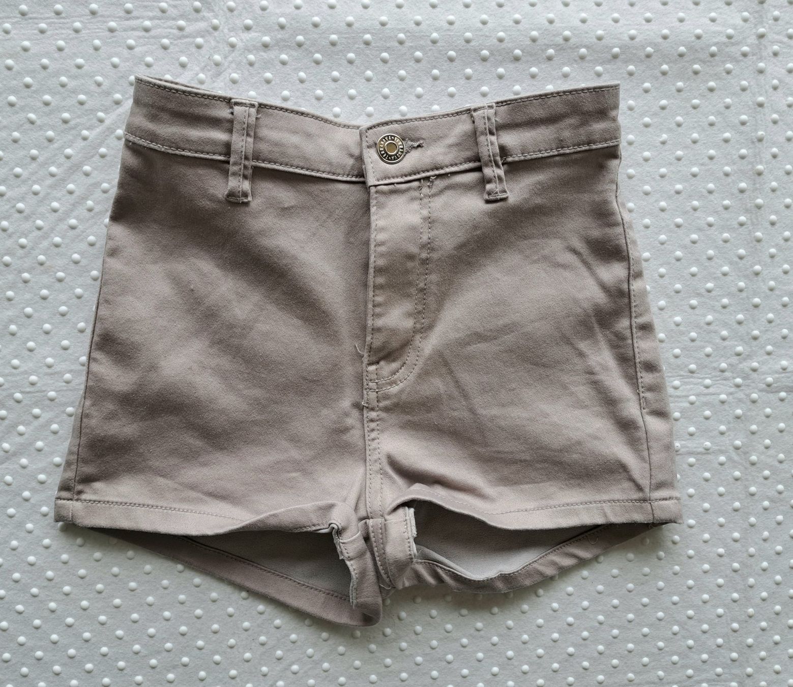 Pantaloni: TERRANOVA Shorts, Beige, Grösse 36 – Usato da Gysenstein venduto da joshuas81