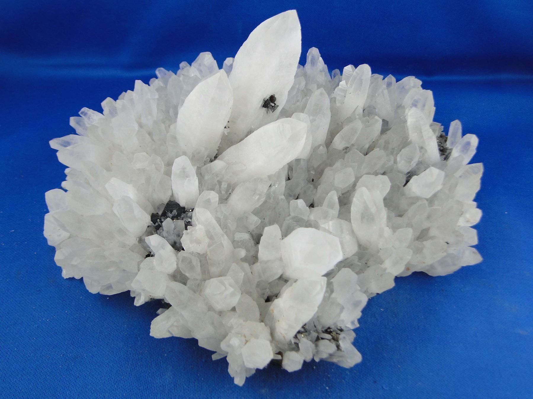 Mineralien & Heilsteine: Bergkristall mit Tetrahedrit – Gebraucht aus Schinznach Bad von Demerald