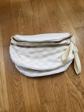 Moderne Crossbody-Tasche in Beige 🤍
