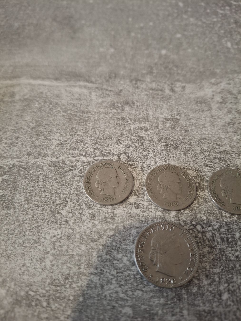 Banconote: Lot de billets étrangers et pièces suisse – Usato da Morges venduto da ProfesseurJones 4