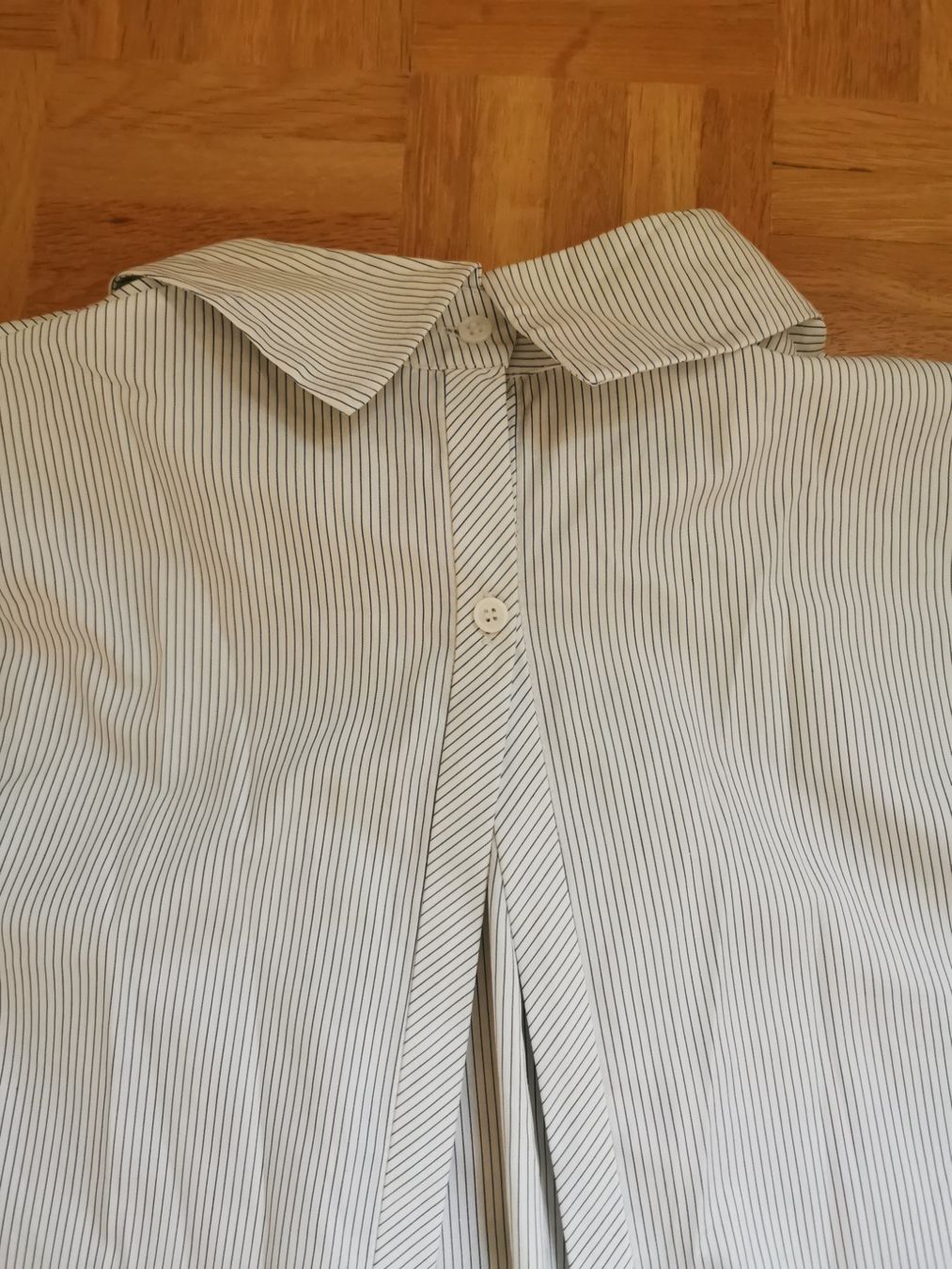 Sandro Tops: Top Sandro Gr. 38 – Gebraucht aus Stäfa von flamingo_17 2