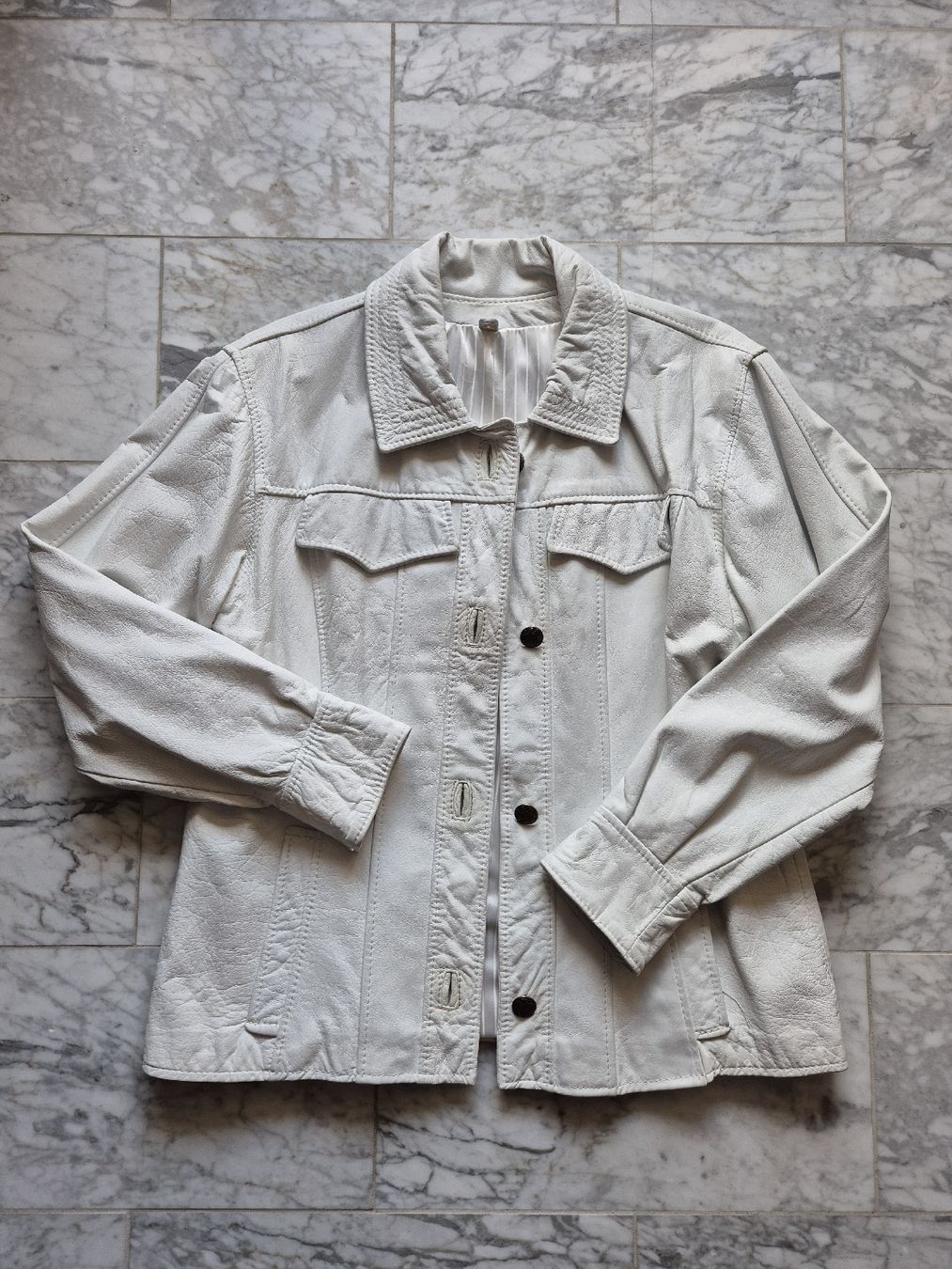 Costumi: Leder Jacke und Jupe – Usato da Baden venduto da mapo1971 1