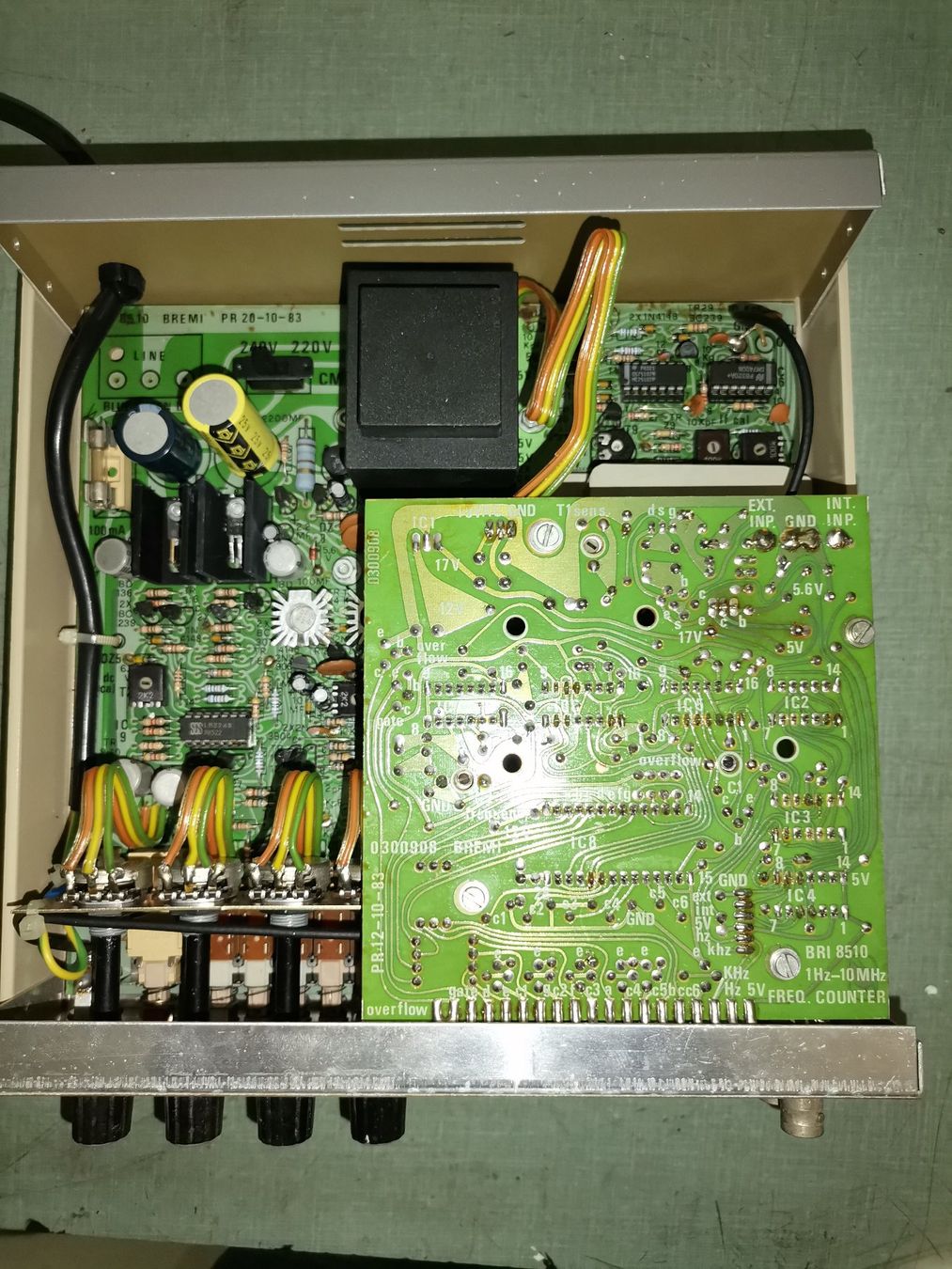 Mesurer: Funktionsgenerator mit Counter – Défectueux à Kleindöttingen par Katze99 1