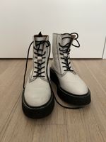 weisse Zara-Schnürstiefel mit dicker Plateau-Sohle