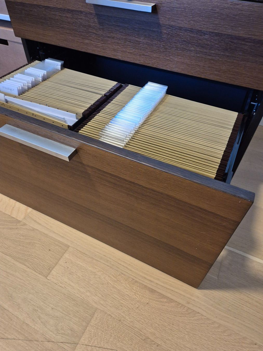 Cassettiere: Edles Büro-Sideboard / Kommode abschliessbar 80cm – Usato da Solothurn venduto da Officialjoshua 2