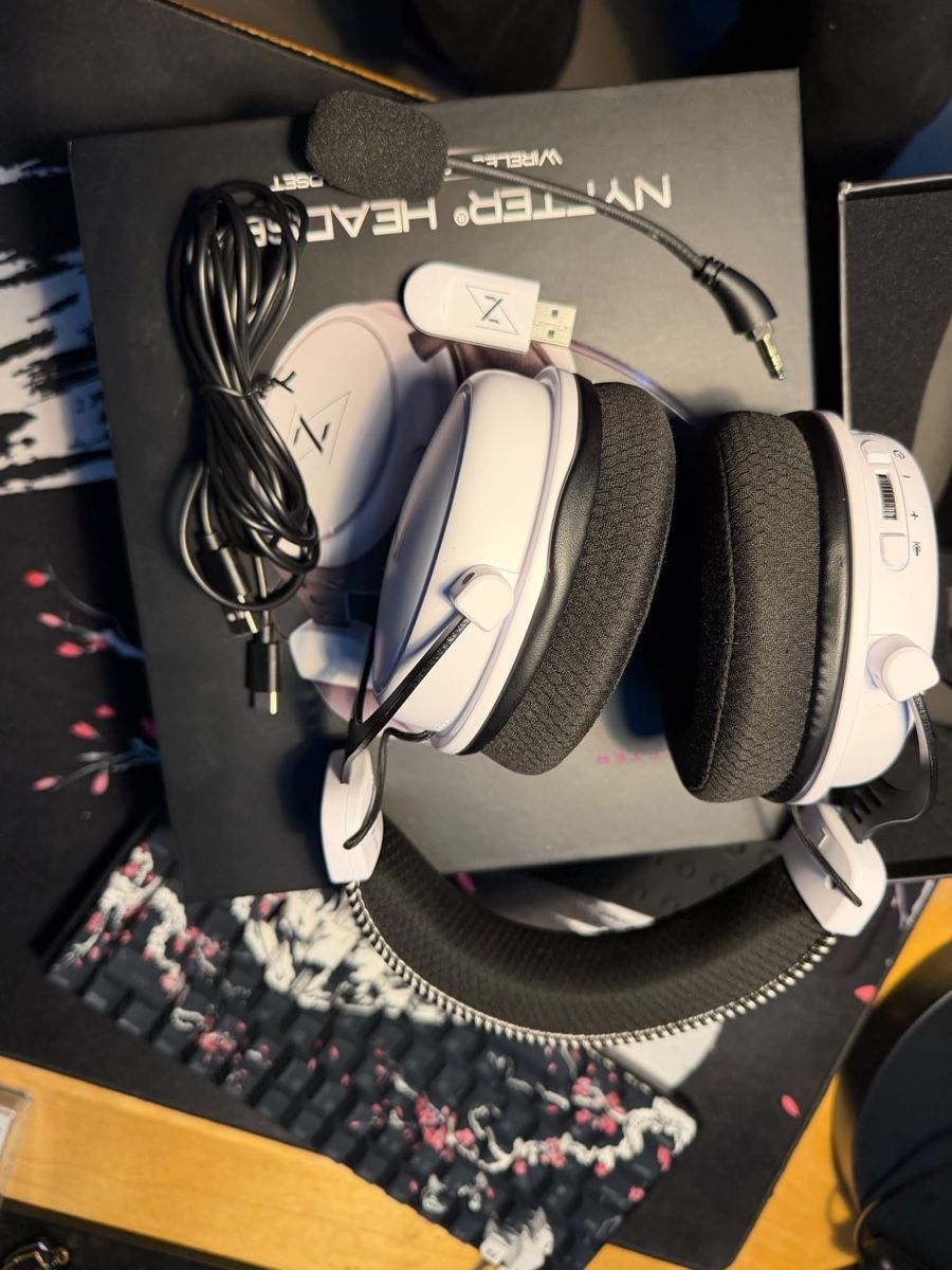 Casques audio: Wireless gaming headset  – D'occasion à Lobsigen par buesseli